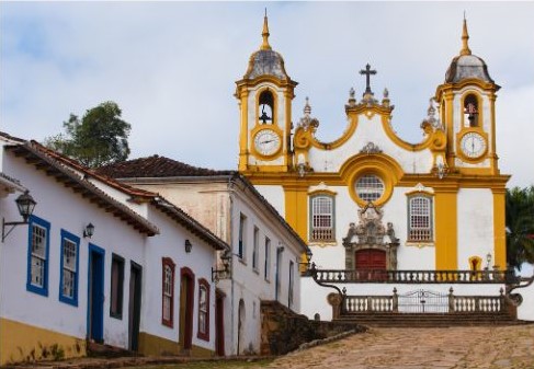 Igreja Matriz de Santo Antônio em Tiradentes, Minas Gerais, destinos baratos