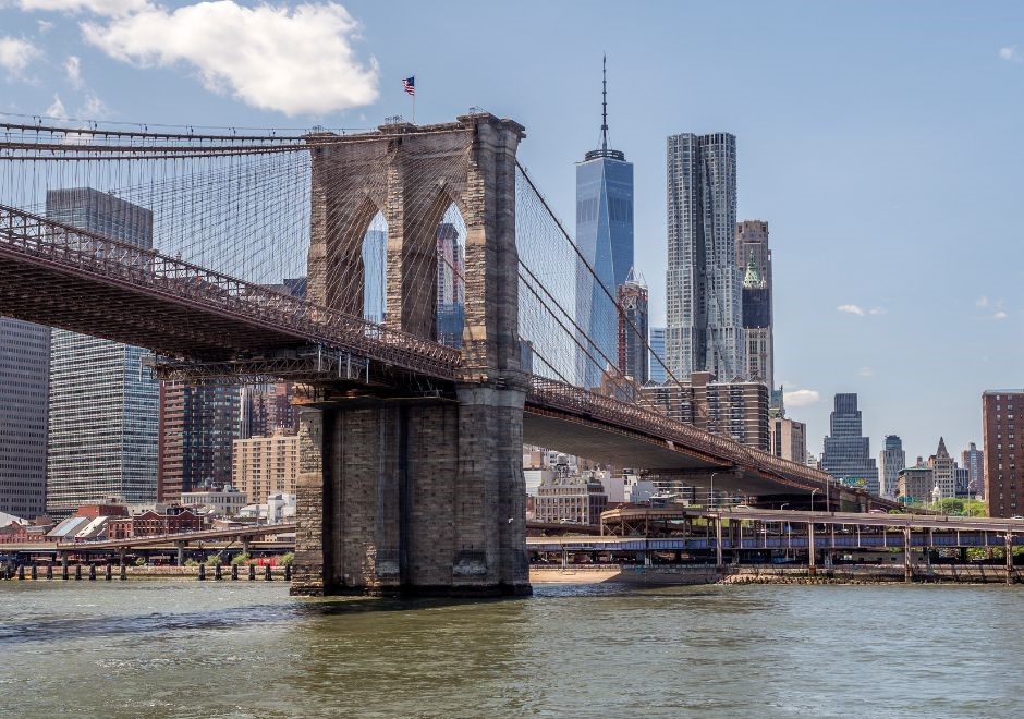 Foto da Brooklyn Bridge. em Nova Iorque, digna de instagram e um dos lugares mais instagramáveis
